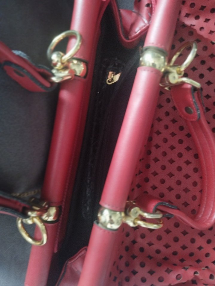 Kırmızı Deri Tokalı Kol Çantası - Görsel 2