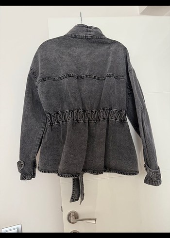 Zara İnci İşlemeli Gri Denim Ceket