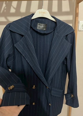 Trendyol & Milla Çizgili Lacivert Kadın Uzun Blazer Ceket