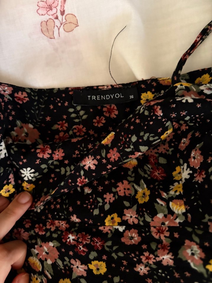Çiçek Desenli Fırfırlı Bohem Midi Elbise - Görsel 4