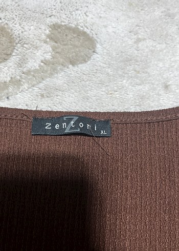 Kahverengi kare Yaka Kısa Kollu Kadın Bluz - Görsel 3