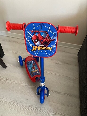 Beden çeşitli Renk Orijinal Marvel / Örümcek Adamlı Scooter.