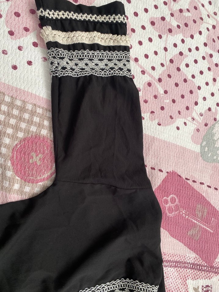 Nakış İşlemeli Siyah Uzun Kadın hırka - Görsel 3
