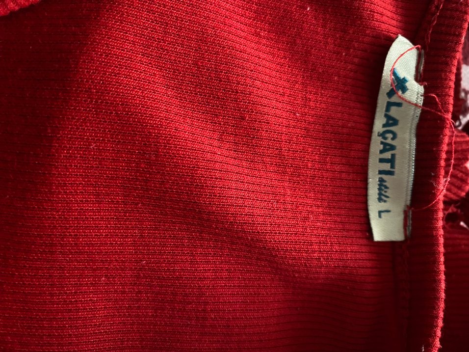 Düğmeli Kırmızı V Yaka kadın bluz - Görsel 4