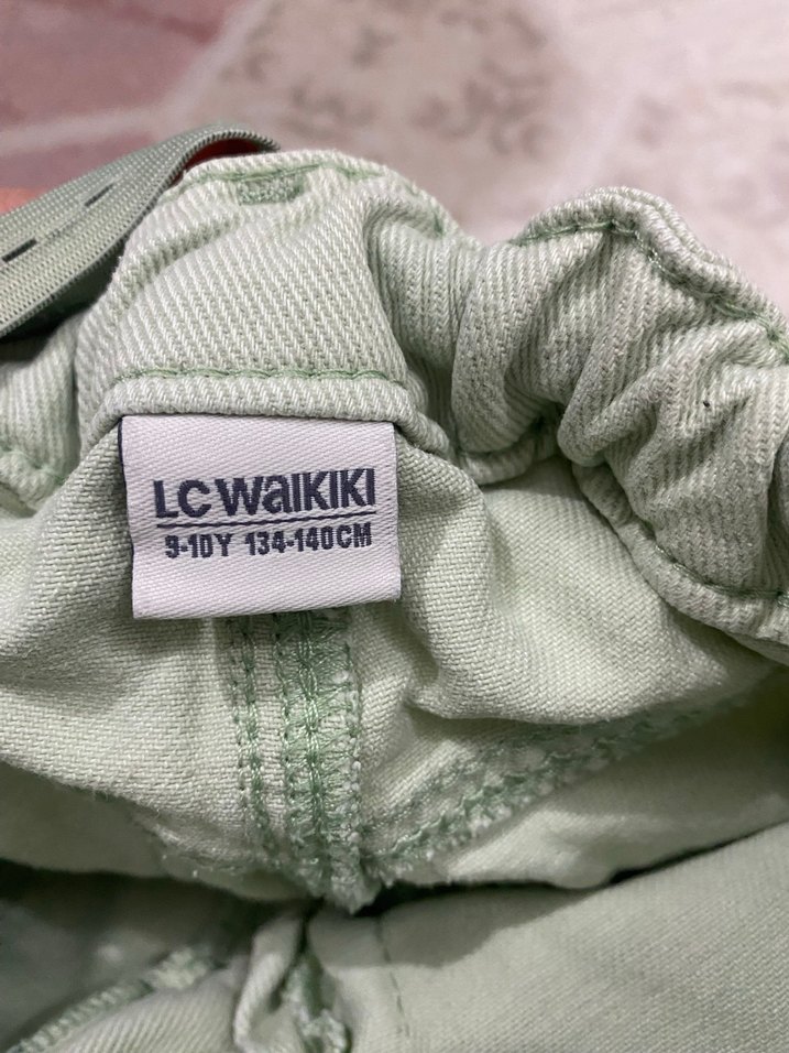 2 tane Nakışlı, bol kesim, düğmeli kız  çocuk pantolonu - Görsel 5