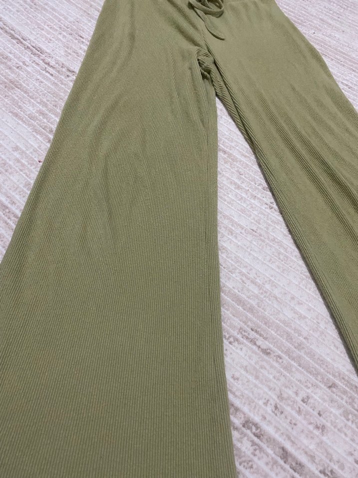 Düğmeli Rahat Kesim yumuşak kadın pijama - Görsel 5