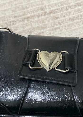 Parlak Siyah Deri Tokalı Kadın Çantası 2 tane - Görsel 4