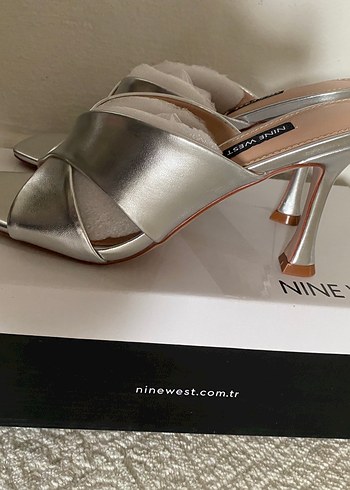 Nine West ürünü