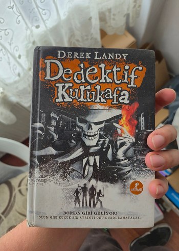 Dedektif Kurukafa - Derek Landy