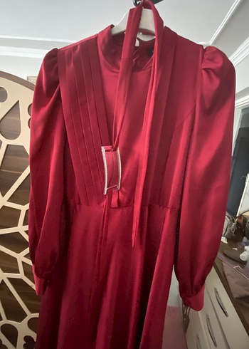 Elbisem 2 veya 3kere giyildi doğum yaptım olmuyo Oyüzden satıyor - Görsel 4