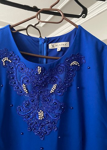 Mavi Nakışlı Uzun Salaş Kadın Elbise - Görsel 4