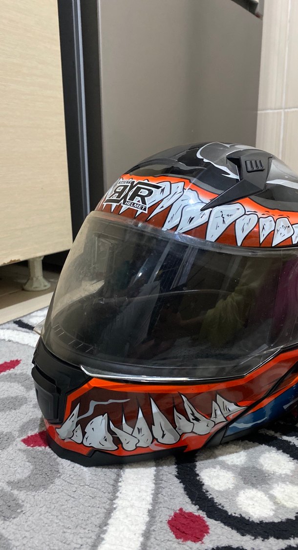 Turuncu Baskılı Biker Motosiklet Kaskı - Görsel 2