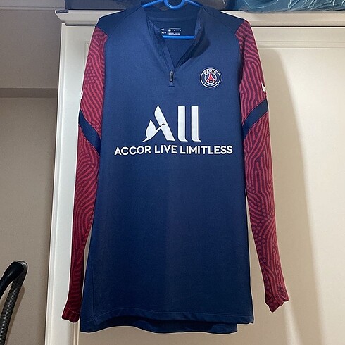 paris saint germain antrenman üstü