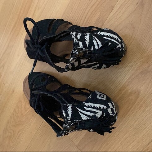 Deichmann boho chic topuklu sandalet