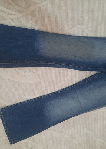 Gri Tonlu Mavi Kemerli Kadın Kot Pantolon