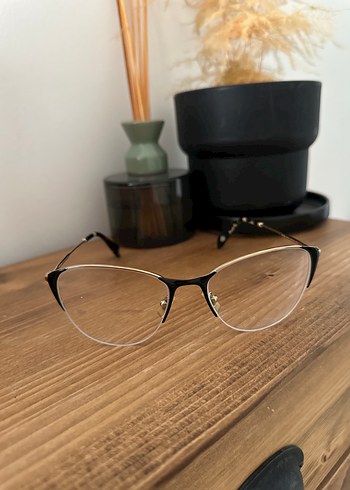 Beden altın Renk Miu Miu Bej Parlak Minimalist Kadın Gözlüğü