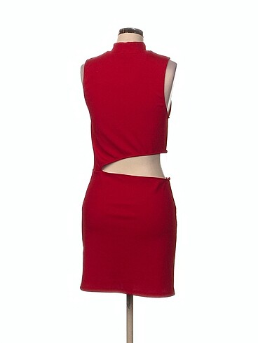 xl Beden Pull and Bear Kısa Elbise %70 İndirimli.