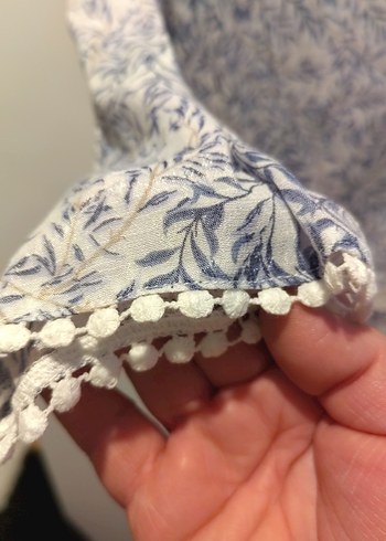 Bohem V Yaka Düğmeli Gri Desenli Kadın Bluz - Görsel 5