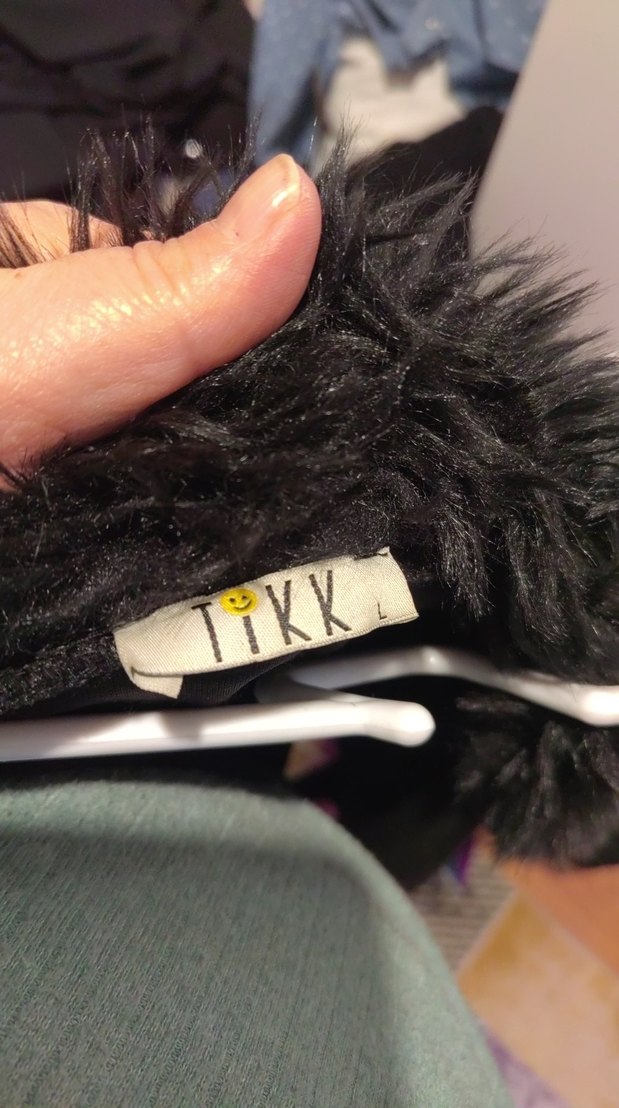 Siyah Kürklü Midi Kadın Pelerin - Görsel 4