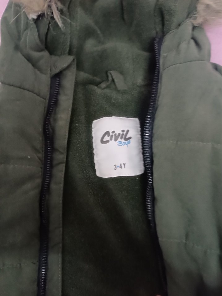 Kapüşonlu Erkek Çocuk Yeşil Mont - Görsel 3