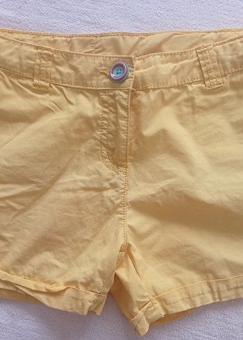 LC Waikiki Sarı Mini Düğmeli Kadın Şort
