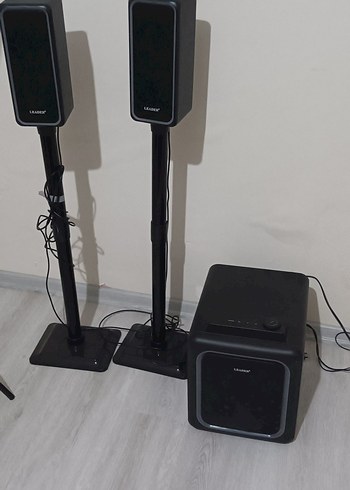 Siyah Müzik Sistemi Acil Satılıktırr!! Pazarlık Fiyatı Vardır.