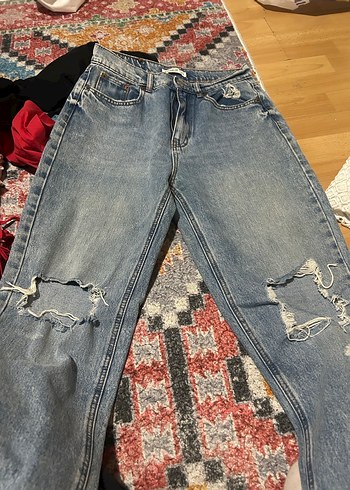 36 Beden Pull&Bear Düğmeli Gevşek Kesim Kadın Kot Pantolon