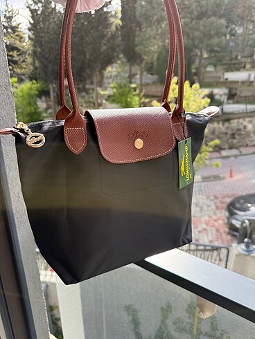 Siyah LongChamp Medium Çanta