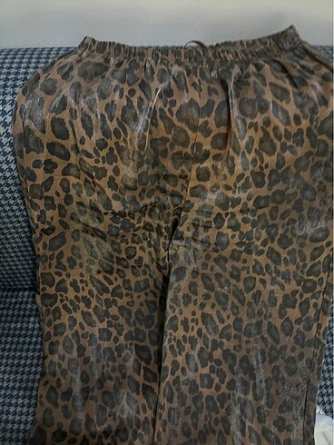 Trendyol & Milla Leopar bol paça