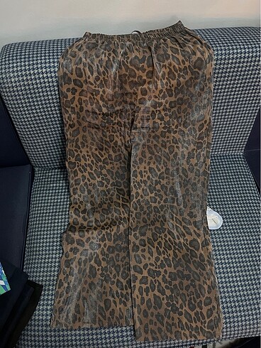 Leopar bol paça