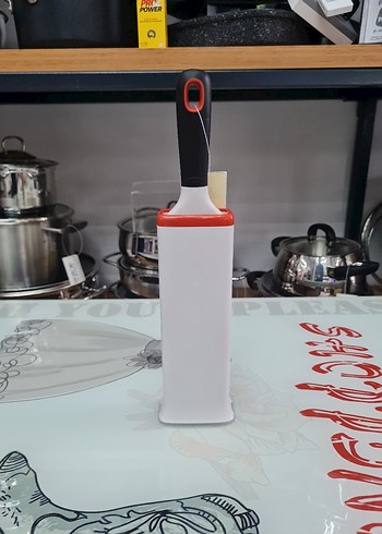 Oxo Good Grips FurLifter kendini temizleyen tüy/mobilya fırçası - Görsel 6