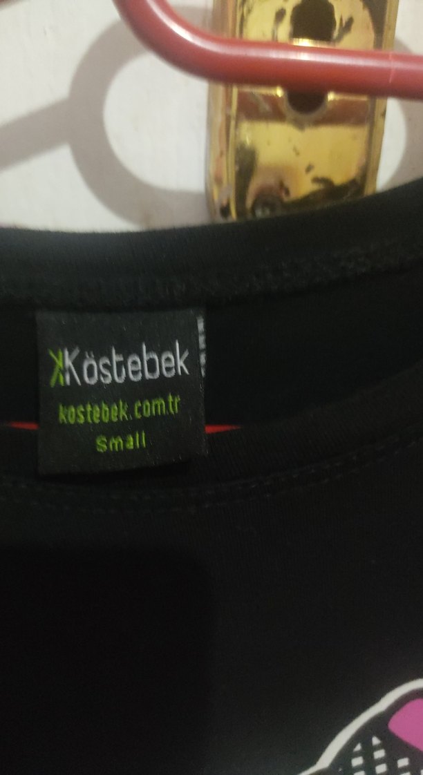 Sanrio Hello Kitty Emo T-shirt - Görsel 3