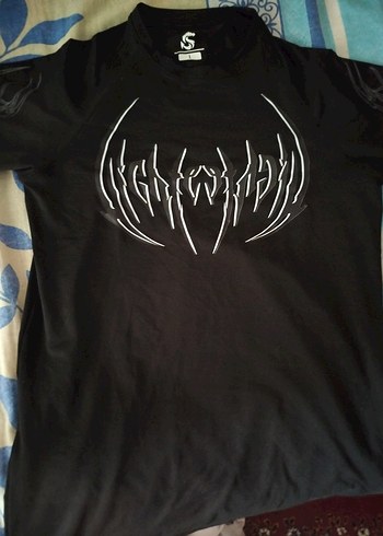 compression t-shirt