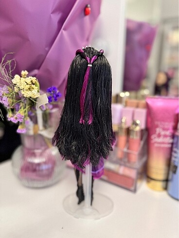 Beden Ever After High Raven Queen