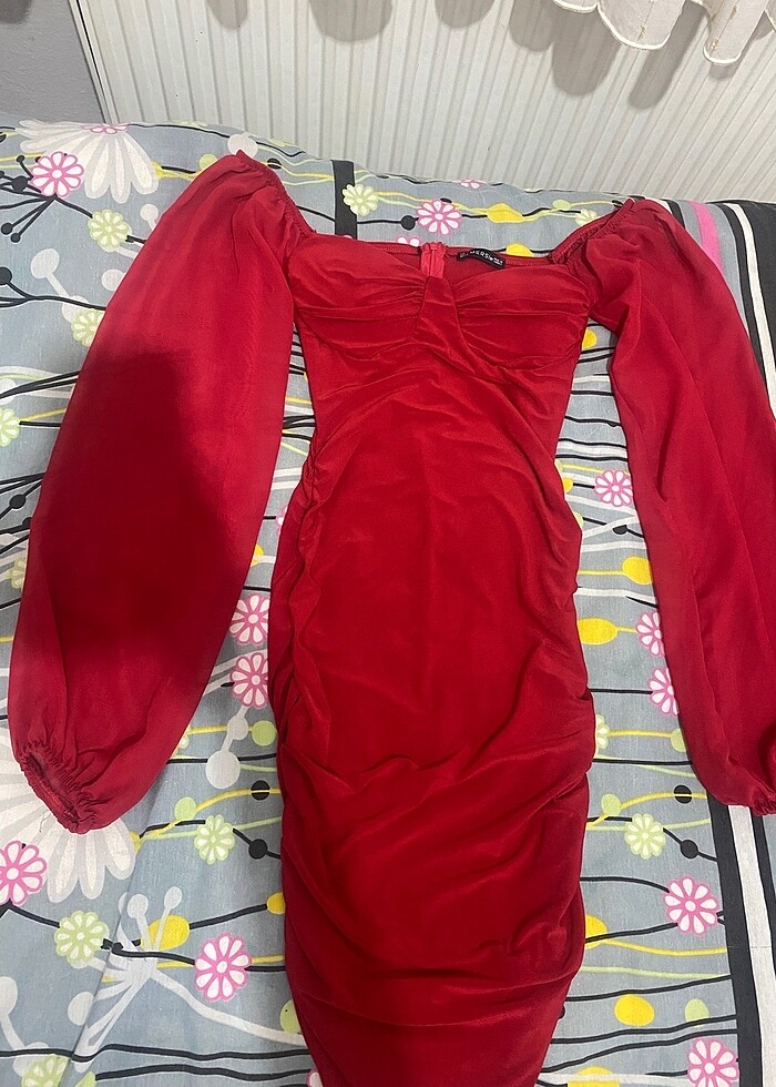 Kırmızı düğün elbisesi - Görsel 2