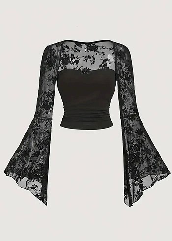Dantel Detaylı Çan Kollu Siyah Gotik Bluz