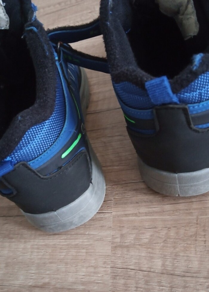 Erkek çocuk bot - Görsel 4