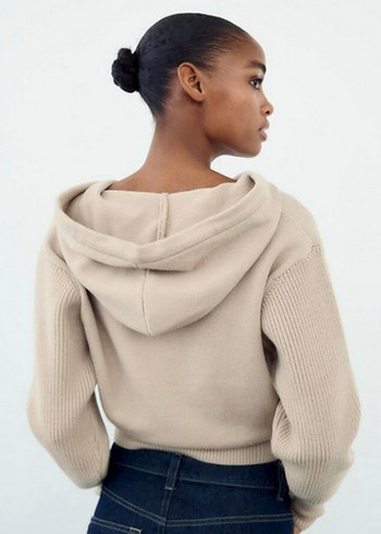 Bej V Yakalı Örgü Kadın Kazak - Görsel 2