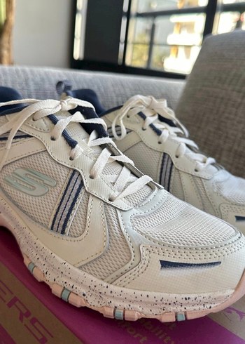 Beyaz Skechers Outdoor Kadın Spor Ayakkabı - Görsel 2