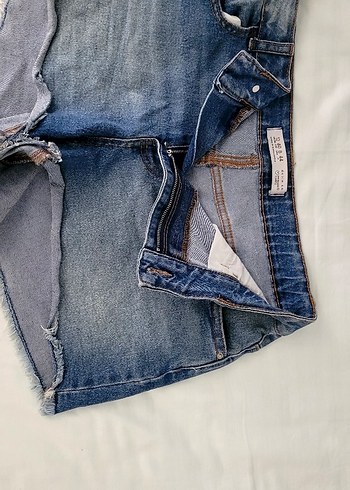 40 Beden Kadın Mavi Kemerli Mini Jean Şort