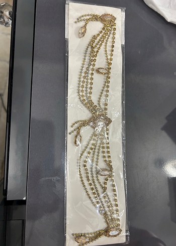 Teklif sunabilirsiniz Altın Renkli Zincir Detaylı takı - Görsel 2