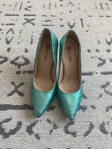 Butigo Stiletto