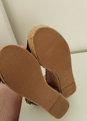 36 Beden Siyah Dolgu Topuklu Kadın Ayakkabı
