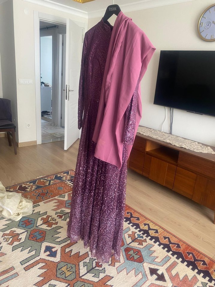 Uzun Mor Drapeli Kadın Abiye Elbise - Görsel 3