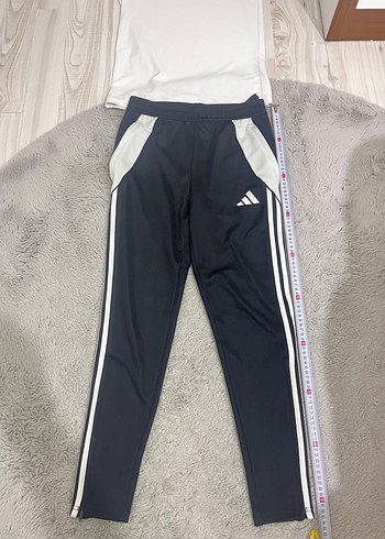Orijinal Adidas eşofman takımı alt üst - Görsel 2