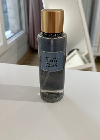 Victoria's Secret Rush Vücut Spreyi
