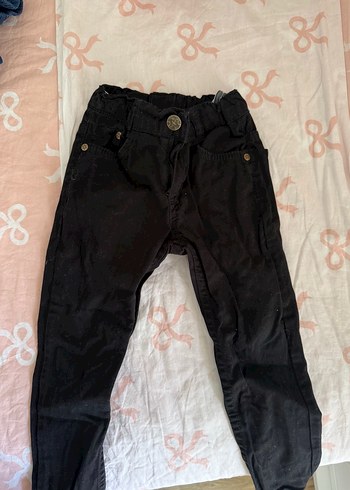 Erkek Çocuk Siyah Düğmeli Dar Kesim Kot Pantolon