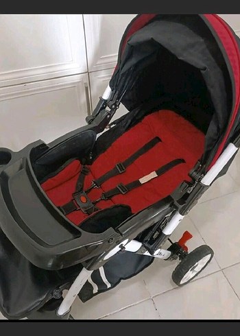 Koyu Kırmızı Bebek Arabası