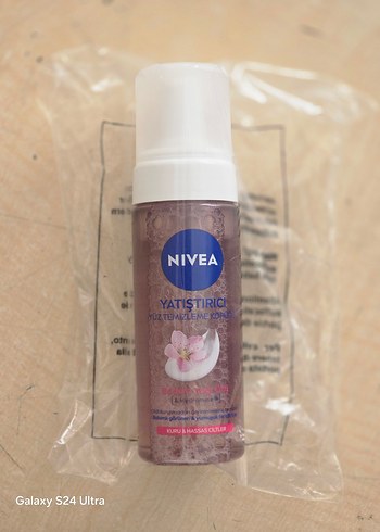 Nivea Nivea Hassas Yatıştırıcı Yüz Yıkama Köpüğü 150 ml