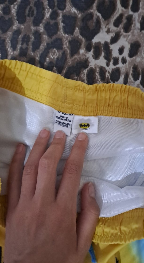 Sarı Batman Baskılı Erkek Çocuk Deniz Şortu - Görsel 3